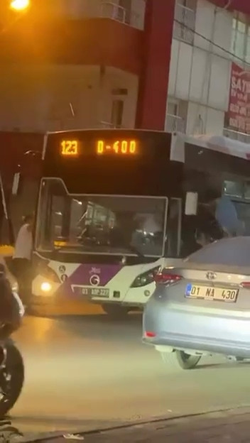 Adanada belediye otobus soforu 10 k 7zmn